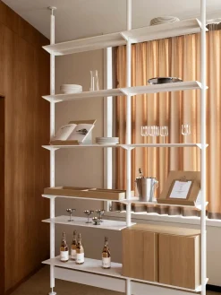 Pira G2 Floor-to-Ceiling Shelving Bundle A fra String<String Furniture Outlet