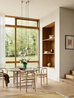 PK54 Bord af Poul Kjærholm<Fritz Hansen