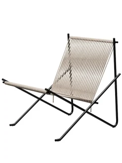 PK4 Loungestol i natur, sort stel af Poul Kjærholm<Fritz Hansen Clearance