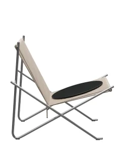 PK4 Loungestol i natur, sort stel af Poul Kjærholm<Fritz Hansen Clearance