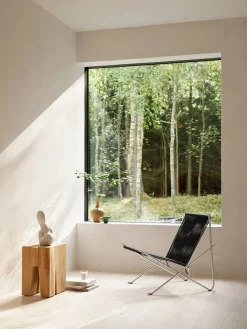 PK4 Loungestol i sort, stålstel af Poul Kjærholm<Fritz Hansen Hot