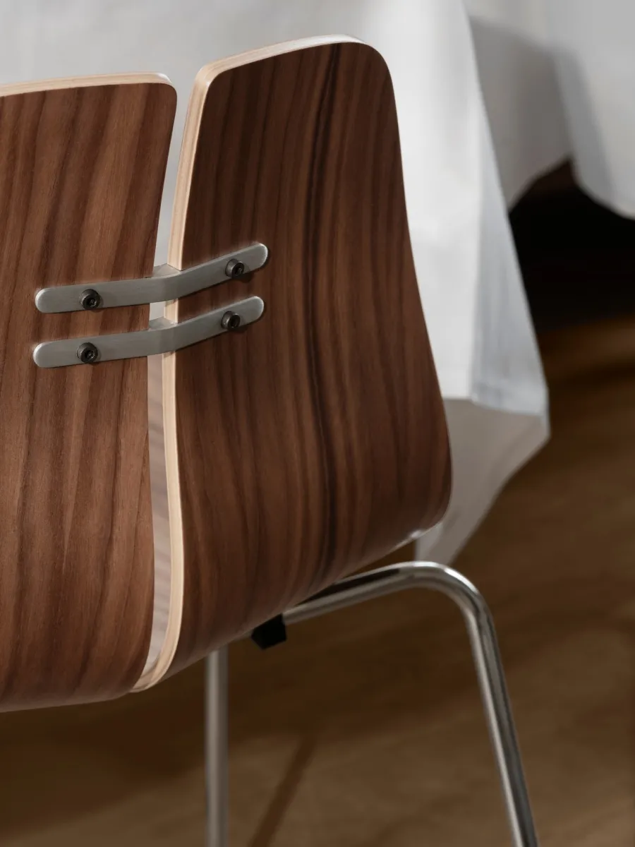 PK3 spisebordsstol, sort ask af Poul Kjærholm<Fritz Hansen Clearance