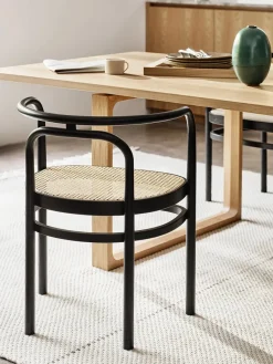 PK15 Stol, sortfarvet ask af Poul Kjærholm<Fritz Hansen Online