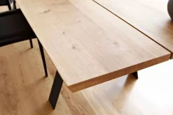 Plank Spisebord fra<Naver Collection