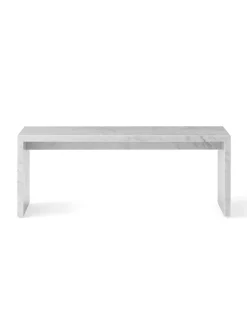 Plinth Bridge, White carrara marble fra<Audo Copenhagen Online