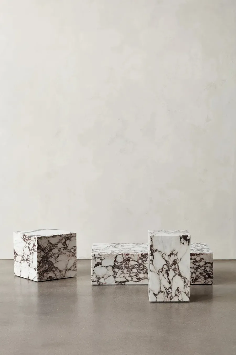 Plinth Cubic, grey galaxy marble fra<Audo Copenhagen Best
