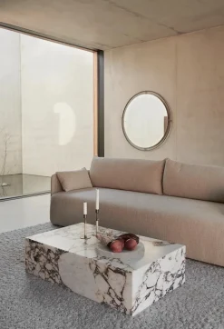 Plinth Low Sand Kunis Breccia marmor fra<Audo Copenhagen Online