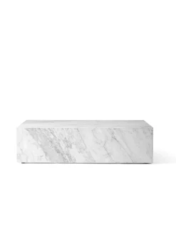 Plinth Low White Carrara marmor fra<Audo Copenhagen Discount