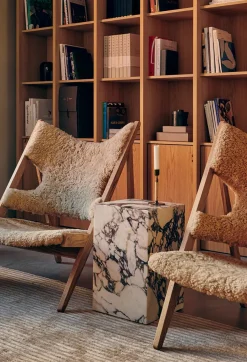 Plinth Tall Grey Kendzo marmor fra<Audo Copenhagen Clearance