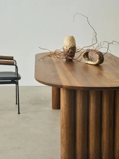 Plush Table Oval fra<DK3 Sale