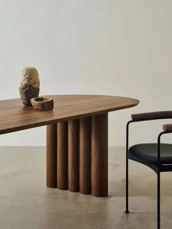 Plush Table Oval fra<DK3 Sale