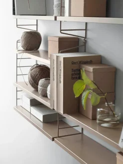 Pocket Metal Reol fra String<String Furniture Clearance