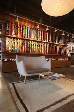 Poet Sofa af Finn Juhl<House of Finn Juhl New