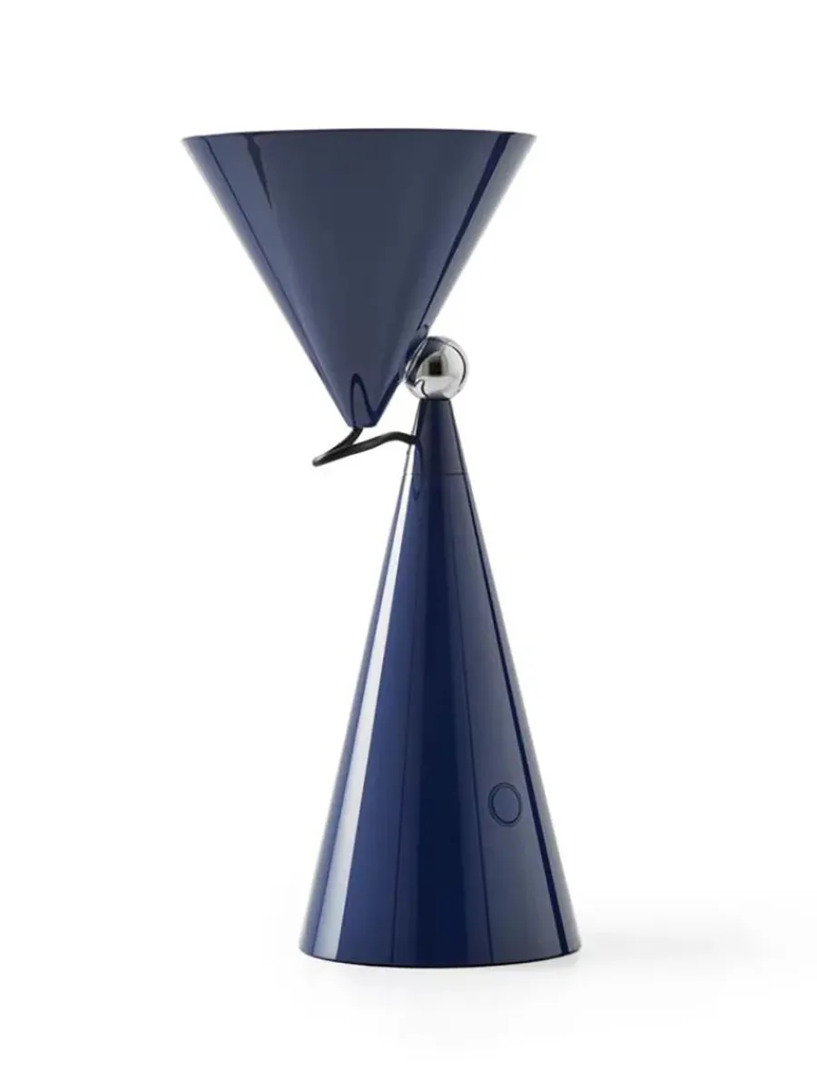 Pose Portable Bordlampe fra<Tom Dixon Clearance