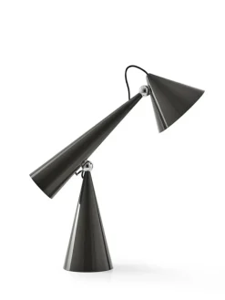 Pose Task LED Bordlampe fra<Tom Dixon Online