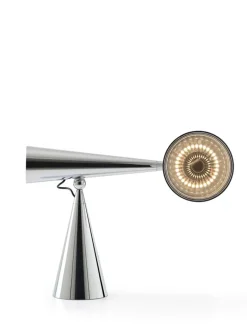 Pose Task LED Bordlampe fra<Tom Dixon Online