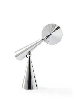 Pose Task LED Bordlampe fra<Tom Dixon Online