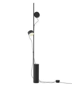 Post Floor Lamp fra<Muuto New