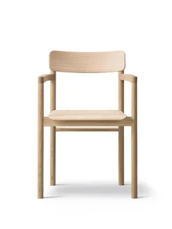 Post Spisebordsstol, eg lys olie fra<Fredericia Furniture