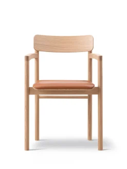 Post Spisebordsstol, sædepolstret max 95 læder fra<Fredericia Furniture Outlet