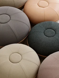 Pouf, large fra<Fritz Hansen Online