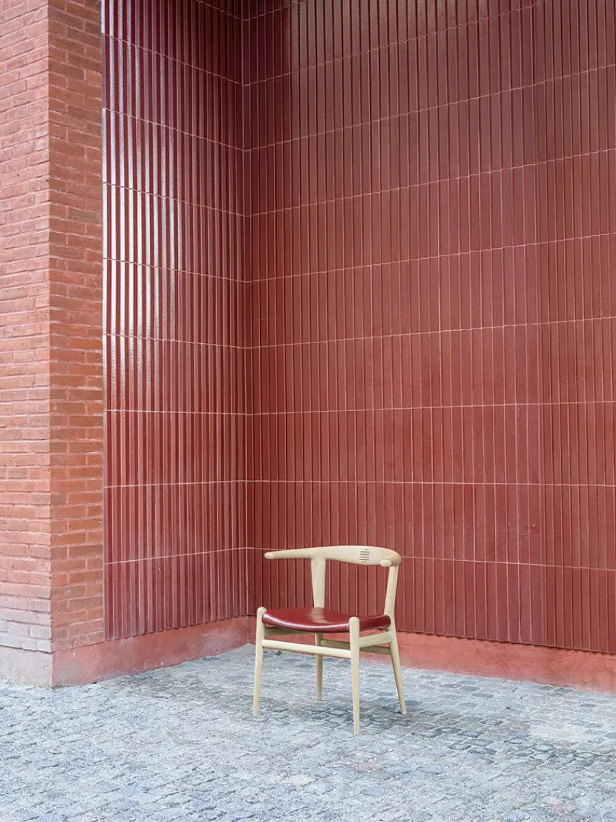 PP518 Tyrestol m. polstret sæde af Hans J. Wegner<PP Møbler Discount