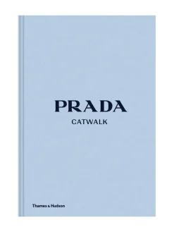 Prada Catwalk fra<New Mags Hot
