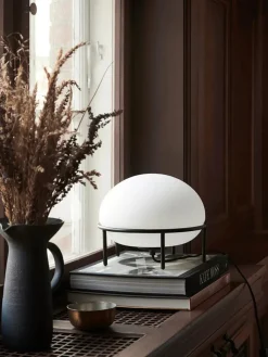 Pump Table Lamp fra<Woud New