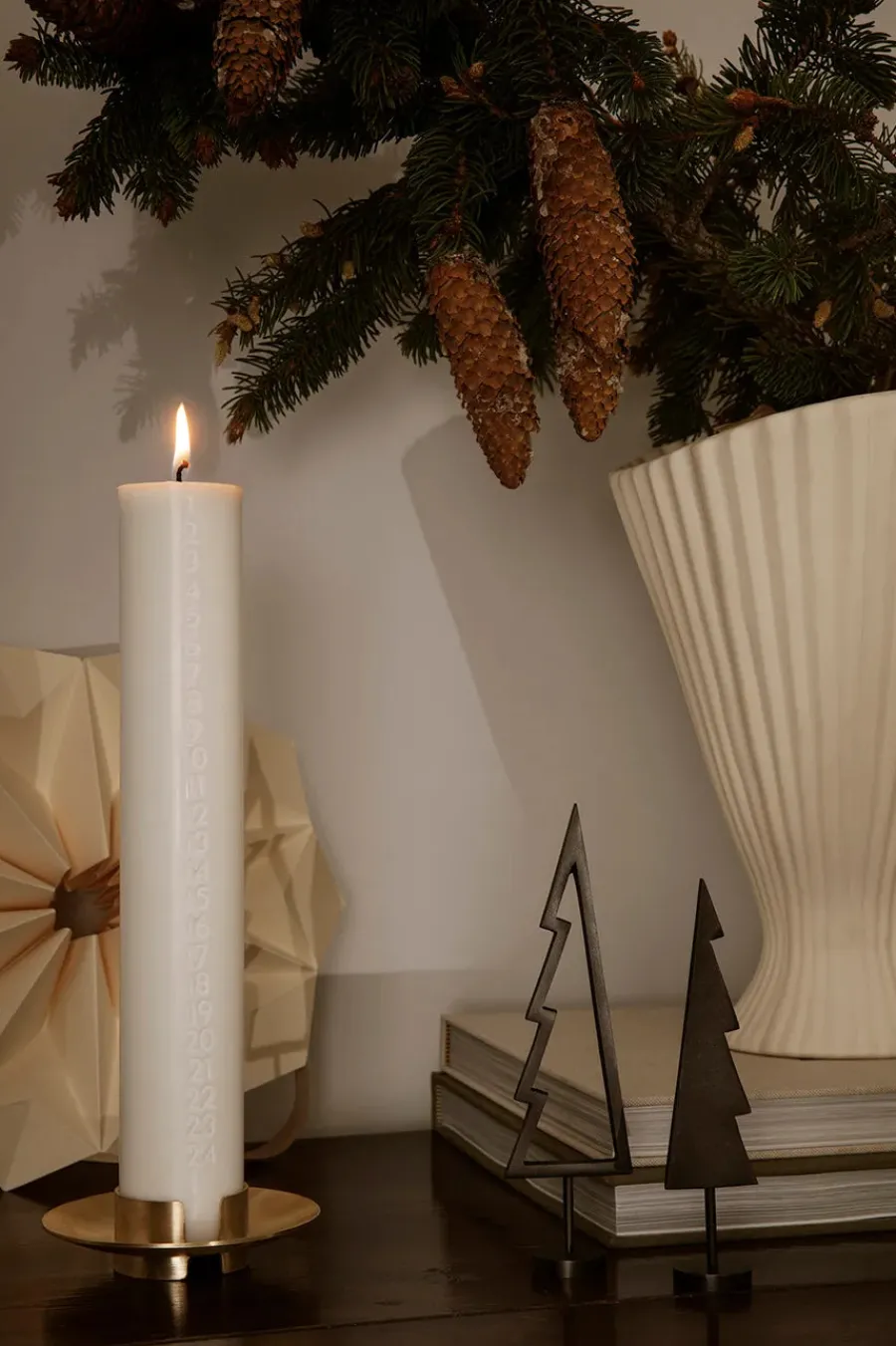 Pure Advent Calendar Candle fra<Ferm Living Sale