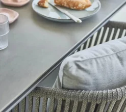 Pure Bord, 100x100 cm fra<Cane-line Outlet