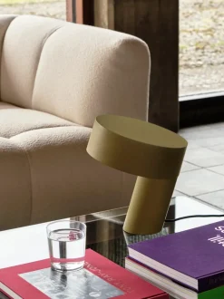 Quilton 2,5 pers. sofa, Flamiber Cream A5, venstre fra<HAY Online