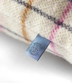 R36 Søndergade Pude, lyserødt hestedækken fra<FDB Møbler Hot