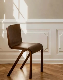 Ready Dining Chair, dark stained oak fra<Audo Copenhagen Hot