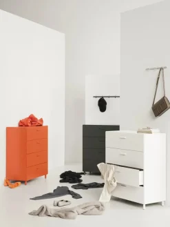 Relief Kommode, høj fra String<String Furniture Hot