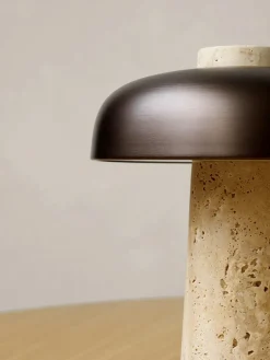 Reverse Table Lamp fra<Audo Copenhagen Hot