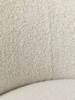 Rico Lounge Chair, bouclé i off-white fra<Ferm Living Outlet