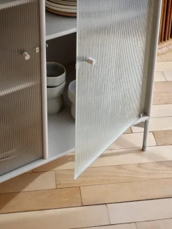 Ripple II Vitrineskab, inkl. ophæng fra<Montana Outlet