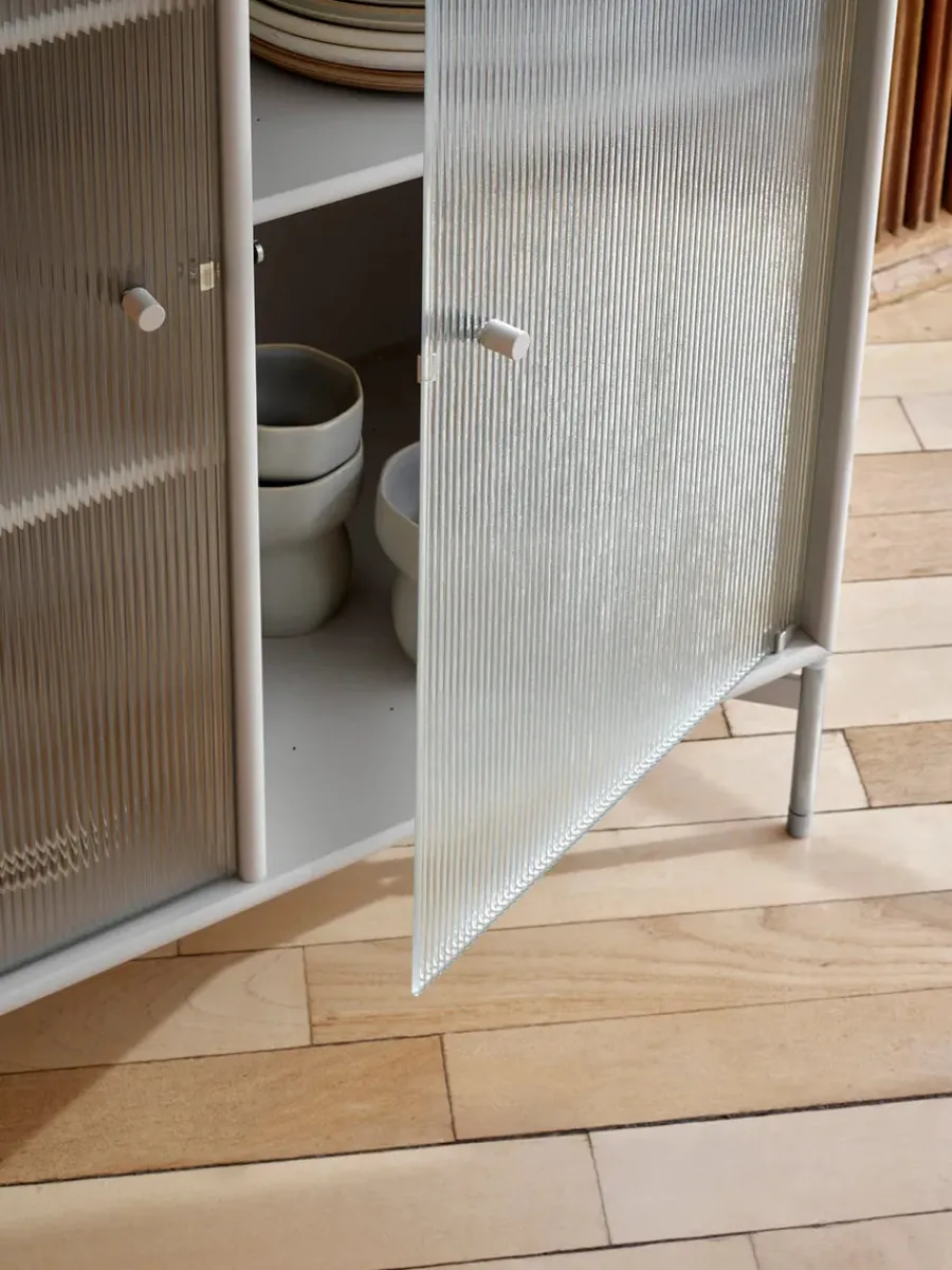 Ripple II Vitrineskab, inkl. ophæng fra<Montana Outlet