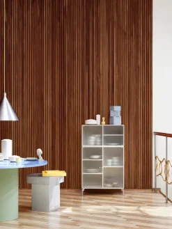 Ripple III Vitrineskab, inkl. ophæng fra<Montana Outlet