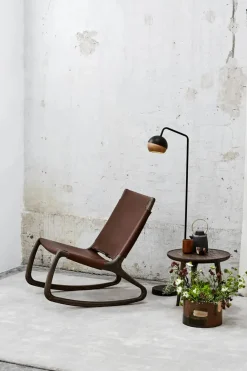 Rocker gyngestol, mat lakeret eg med whisky farvet læder fra<Mater Best