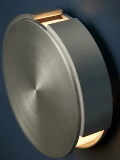 Rotate Wall Lamp fra<Frandsen Clearance