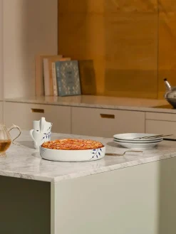 Blå Mega Riflet, rundt ovnfast fad 27 cm<Royal Copenhagen Hot