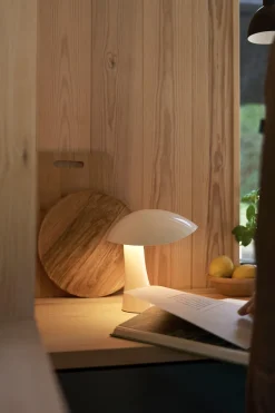 Rumee 220 Portable fra<Louis Poulsen Best