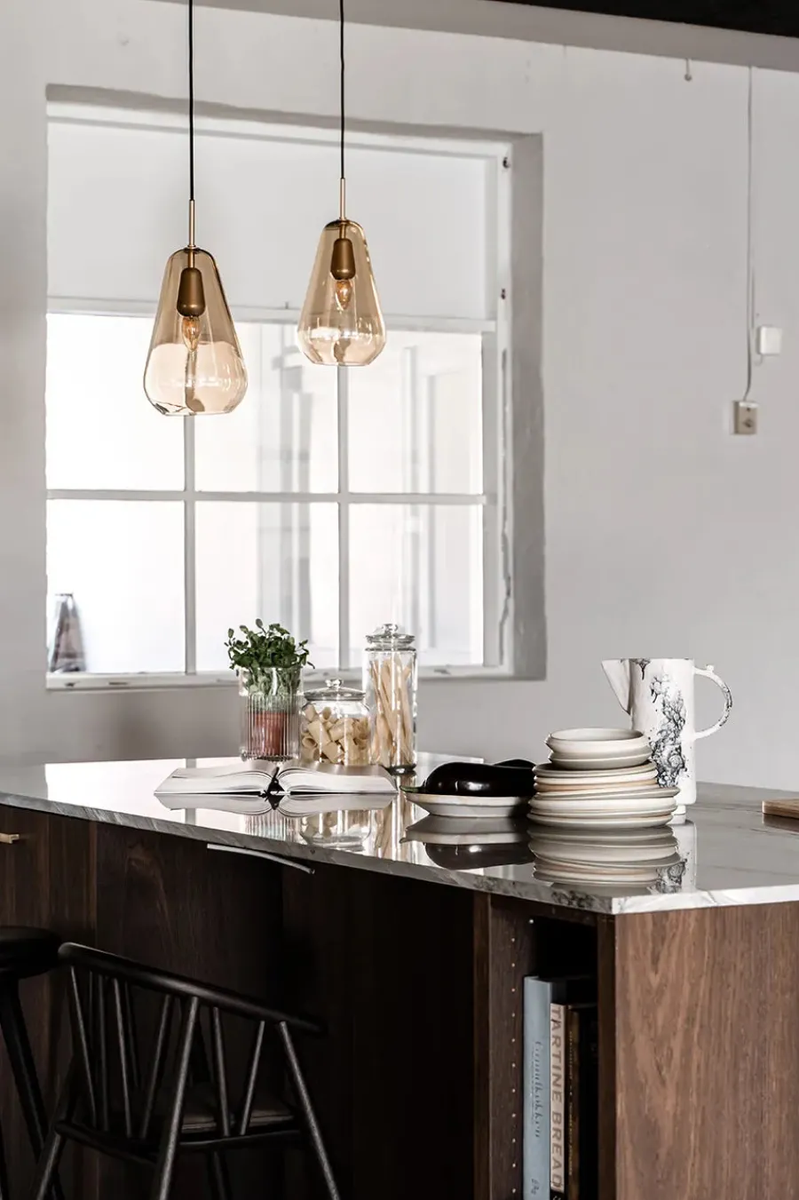 Saga Højstol, sortlakeret eg fra<Oaklings New