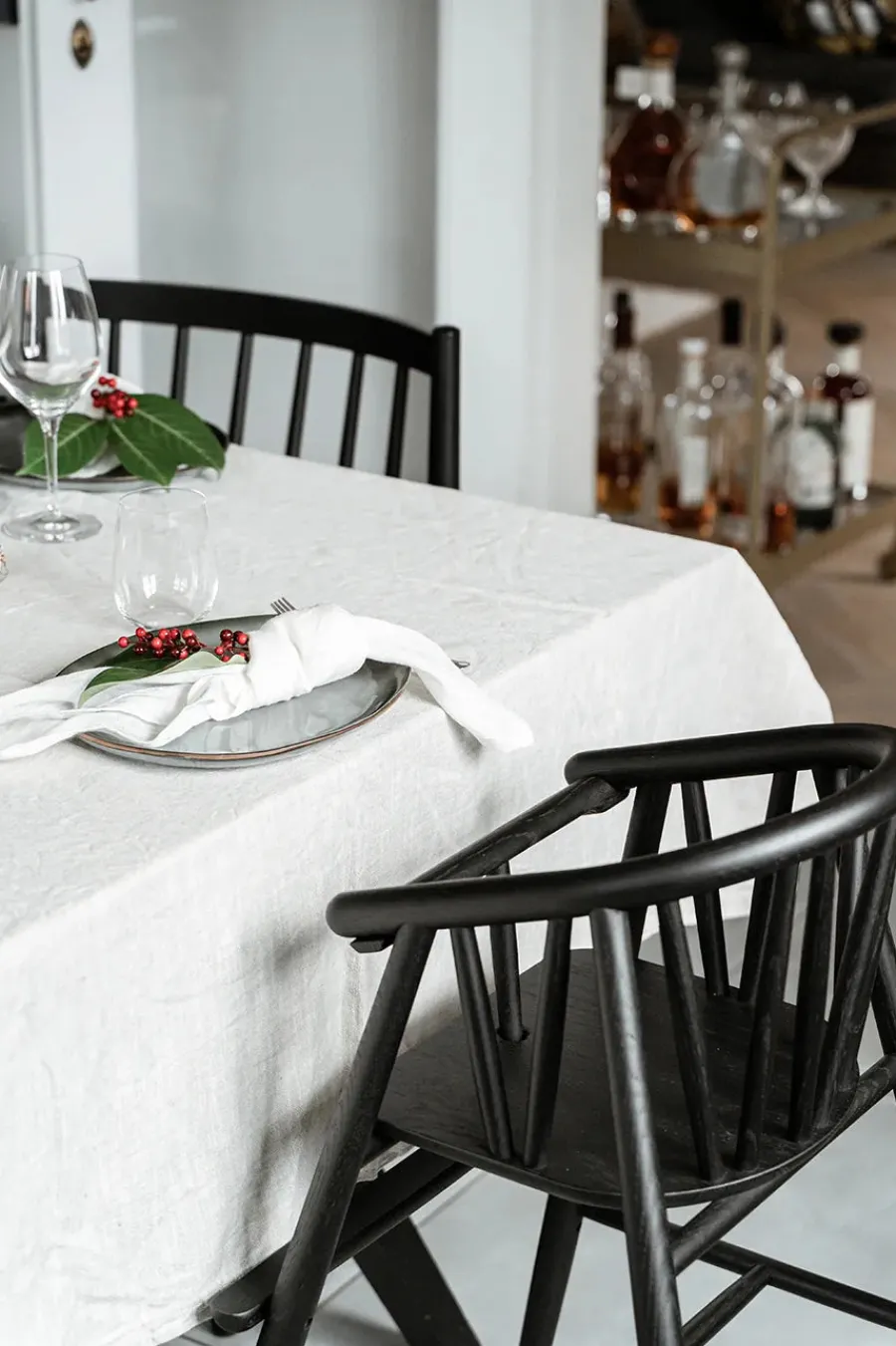 Saga Højstol, sortlakeret eg fra<Oaklings New