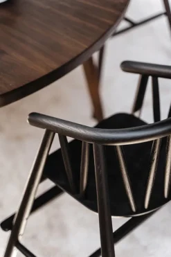 Saga Højstol, sortlakeret eg fra<Oaklings New