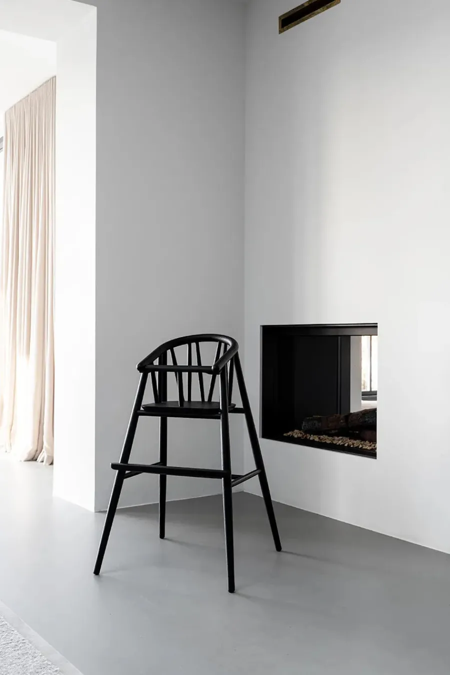 Saga Højstol, sortlakeret eg fra<Oaklings New