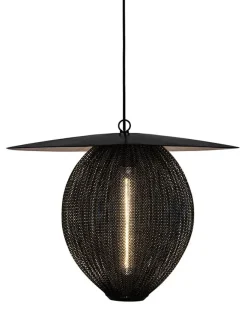 Satellite Pendel fra<GUBI Online