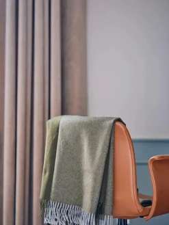 Secret Plaid, granite/black fra<Silkeborg Uldspinderi Online