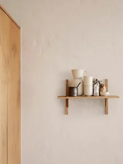 Sector Shelf S/N fra<Ferm Living Outlet
